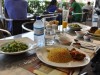 Arabisches Mittagessen im Bikerscafe